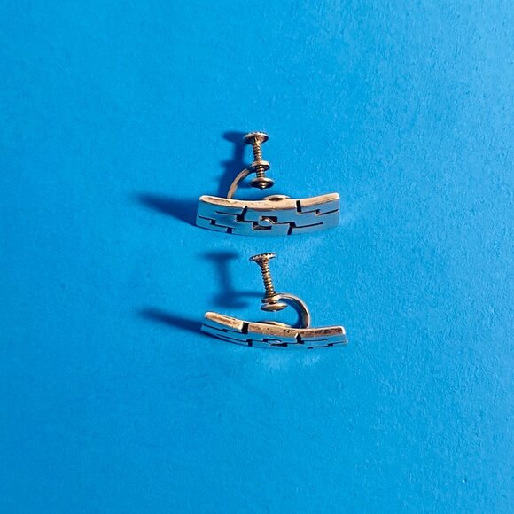 Vintage 925 Sterling Silver TAXCO Artisan Earrings Signed Screwback 40's Design - Picture 16 of 16